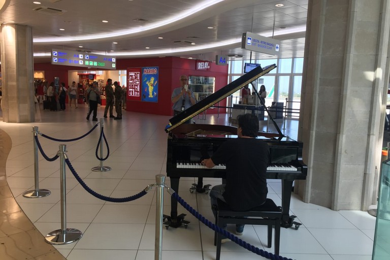 festa della musica all'aeroporto di bari
