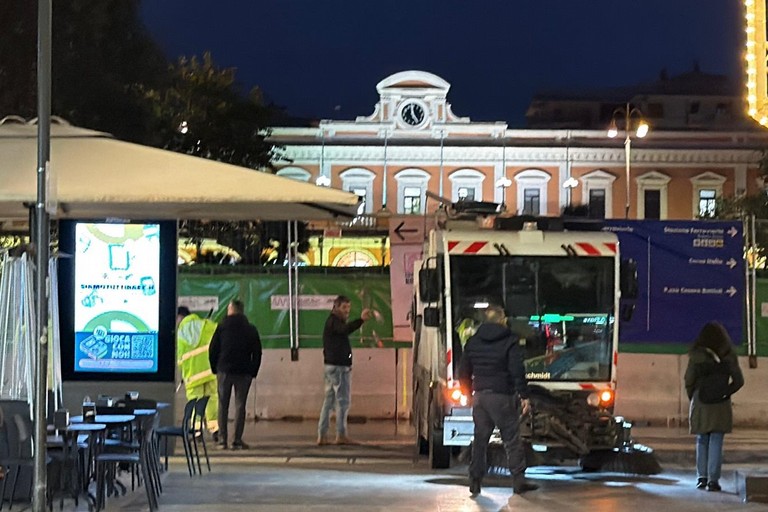 Arretramento barriere cantiere piazza Moro