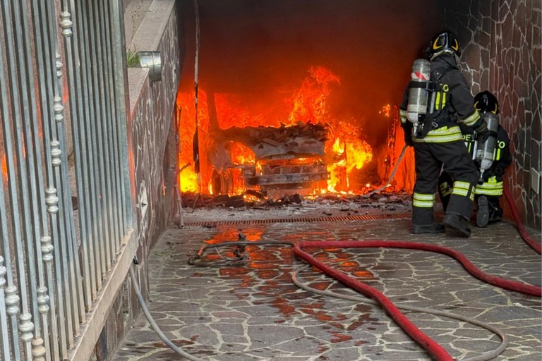 Incendio autorimessa Casamassima