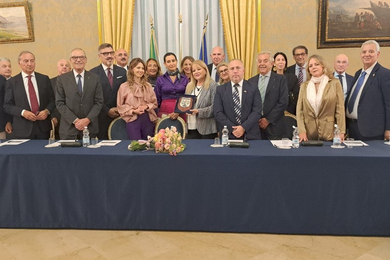 Prefettura e rappresentanze consolari